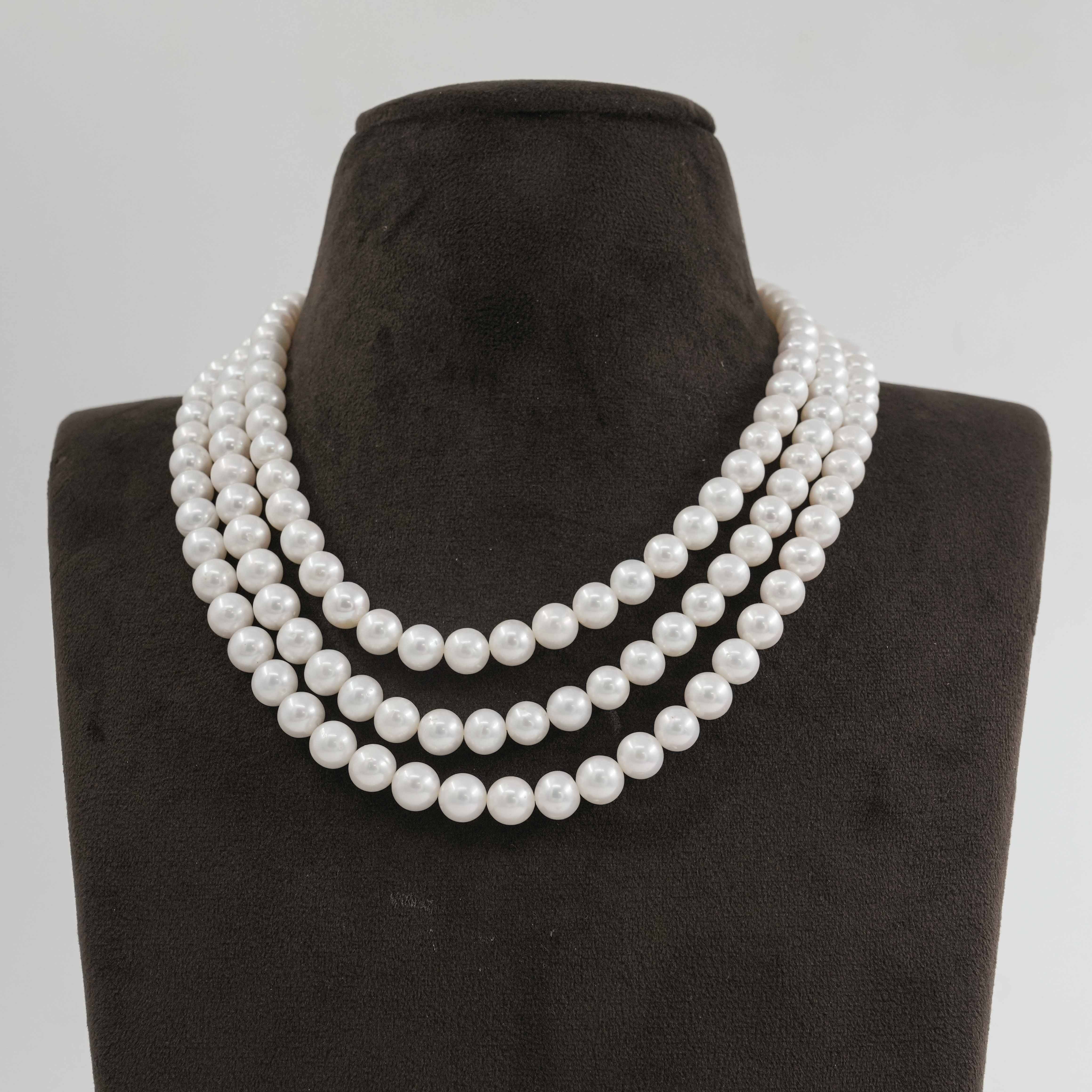 Triple Layered Round Pearl Necklace